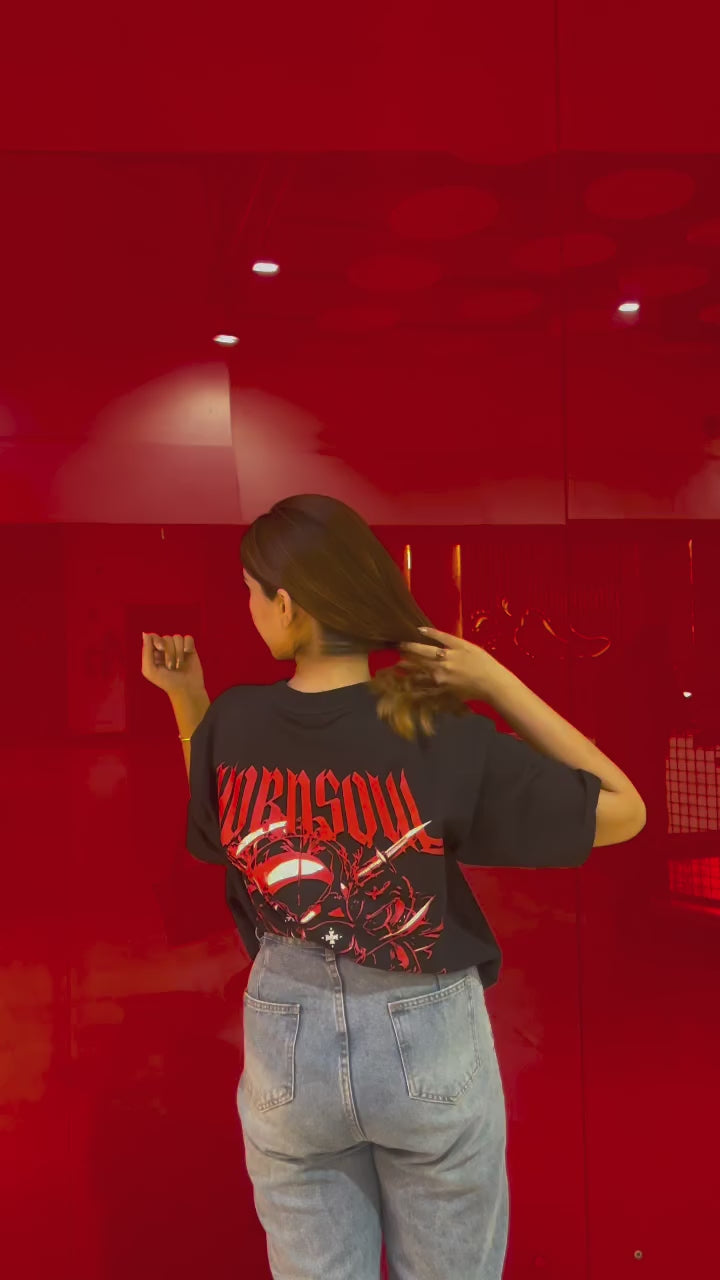 “Edgy vibes 🔥 ‘Thornsoul’ tee with a killer skull design 💀🔪. A fusion of strength and darknes.mp4